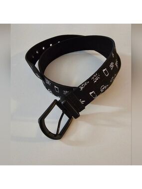 Cuater tropical print belt color black